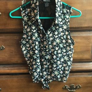 Sleeveless Button Down Shirt